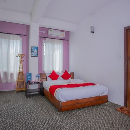 Oyo 135 Lost Garden Apartment And Guest House Катманду Екстер'єр фото