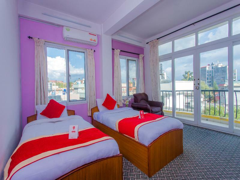 Oyo 135 Lost Garden Apartment And Guest House Катманду Екстер'єр фото